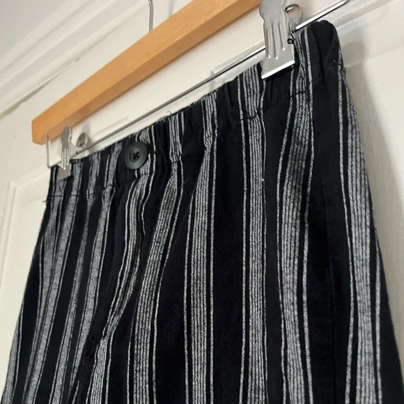 Brandy Melville Tilden high-rise Stripped Pants | xsmall - Picture 4 of 14